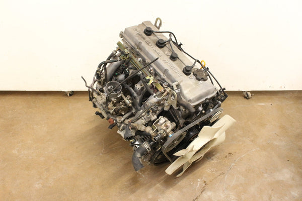 2000 - 2004 Nissan Xterra RWD JDM Engine KA24DE